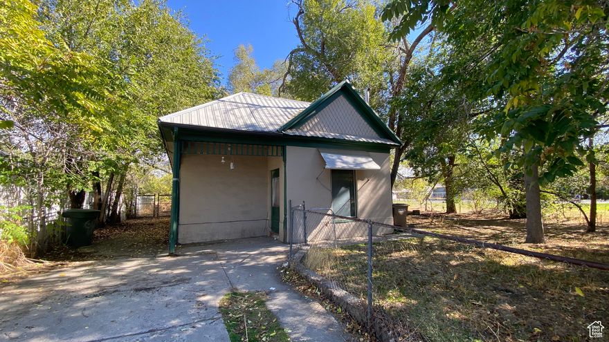 Investor Special  Large Lot with Potential! Located on a generous 0.25-acre lot at the end of a quiet dead-end street, this property offers privacy and direct access to the city's walking trail system. Featuring laundry in the bathroom, a crawl space/cellar (no basement), and a newer furnace and water heater, the home has a solid foundation for your next project. The spacious backyard includes a shed and a manufactured mobile office, perfect for a workshop, storage, or home business setup.  Ideal for investors, builders, or anyone looking for a renovation opportunity in a desirable area. Property sold AS-IS.