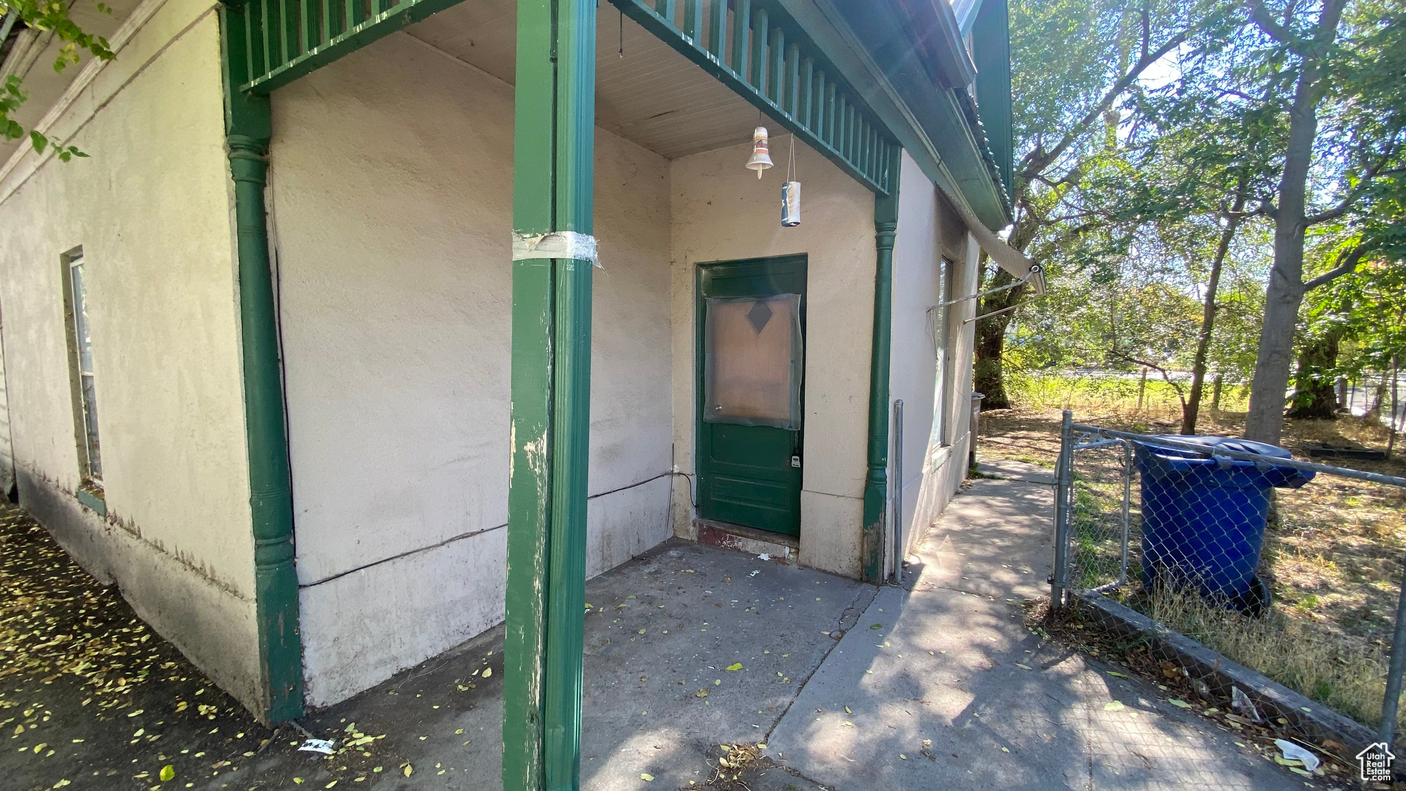 BURLINGTON - Residential