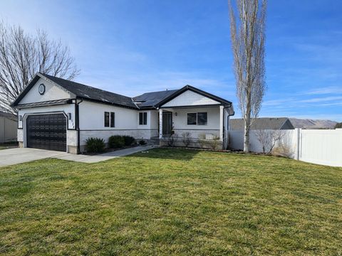 Photo of 538 S 140 W, Santaquin, UT 84655 (MLS # 2140430)