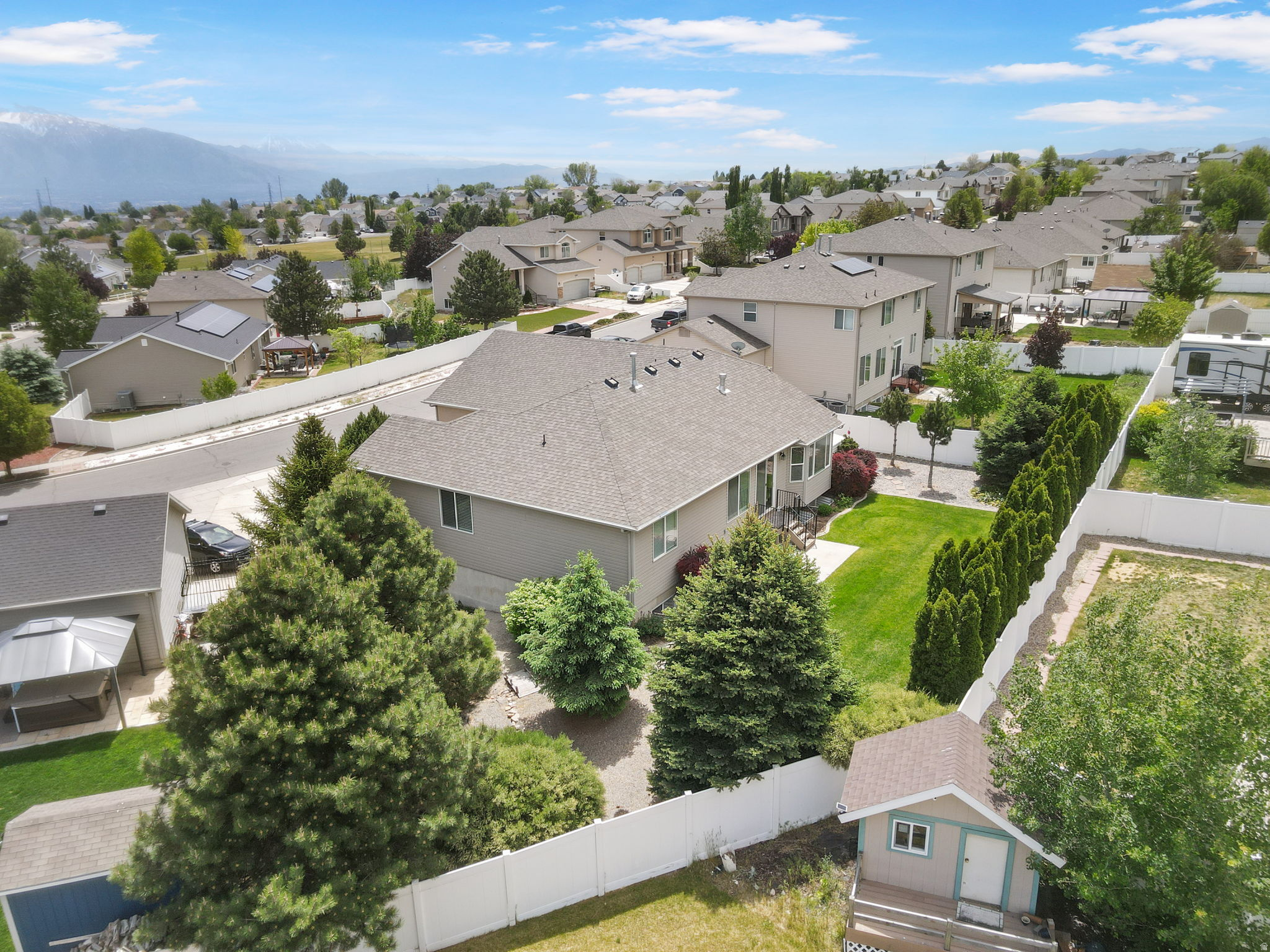 HIGHLAND - Residential
