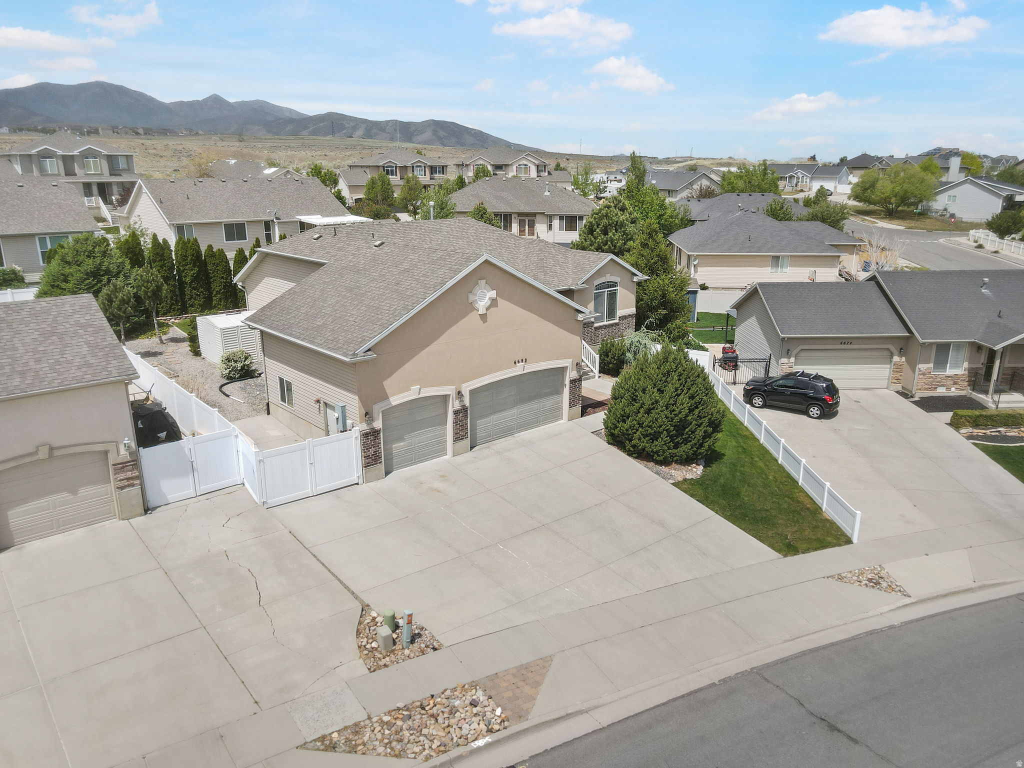 HIGHLAND - Residential