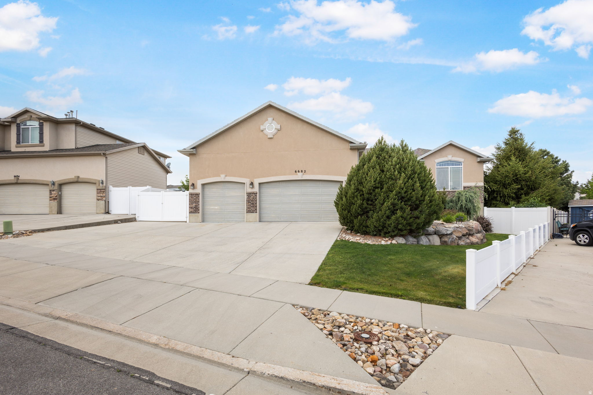 HIGHLAND - Residential