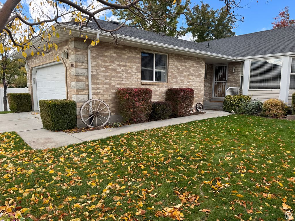 Photo of 160 W HIDDEN HOLLOW CIR, Orem, UT 84058 (MLS # 2119789)