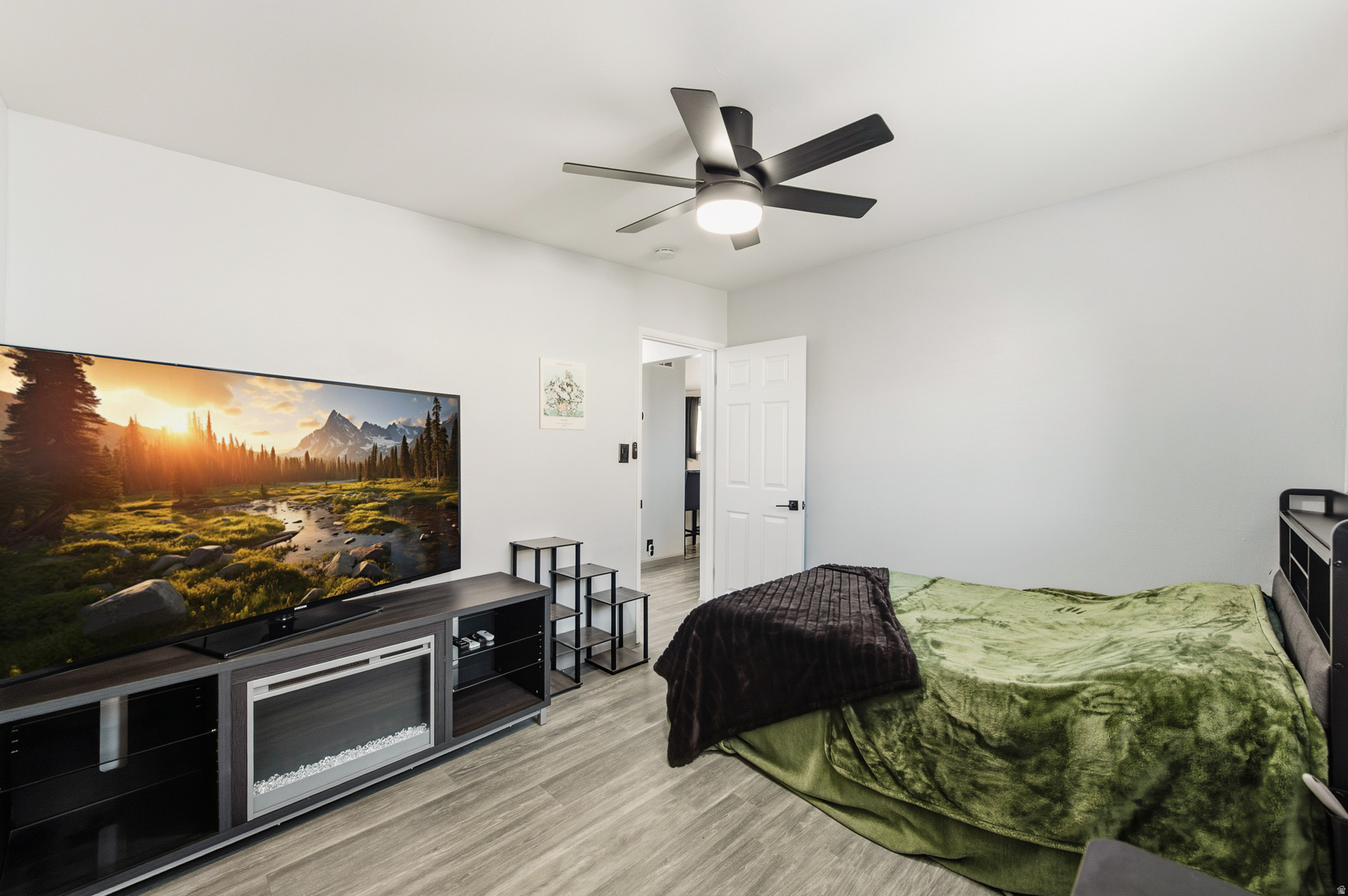 WHITE CITY NO 6 - Residential