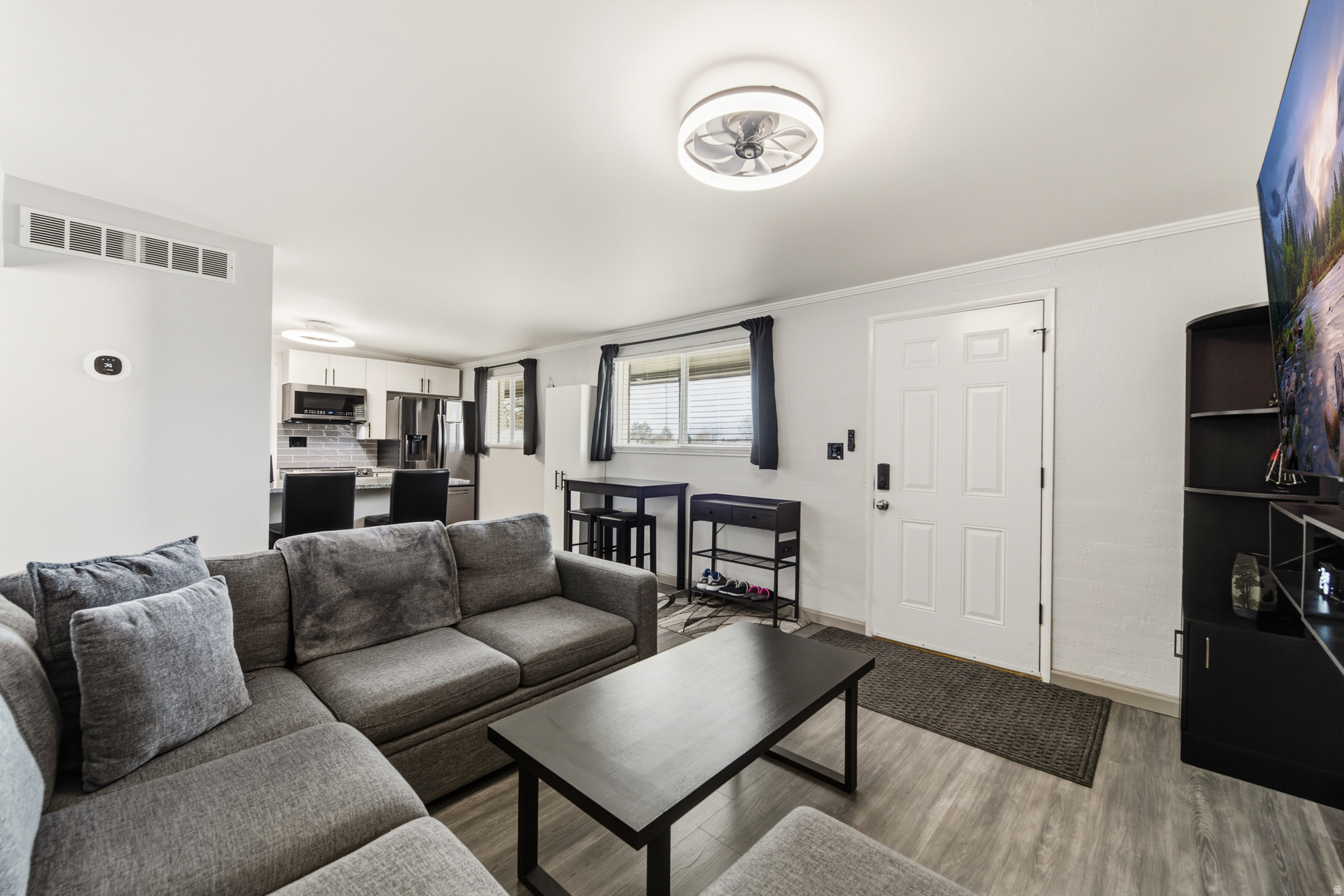 WHITE CITY NO 6 - Residential