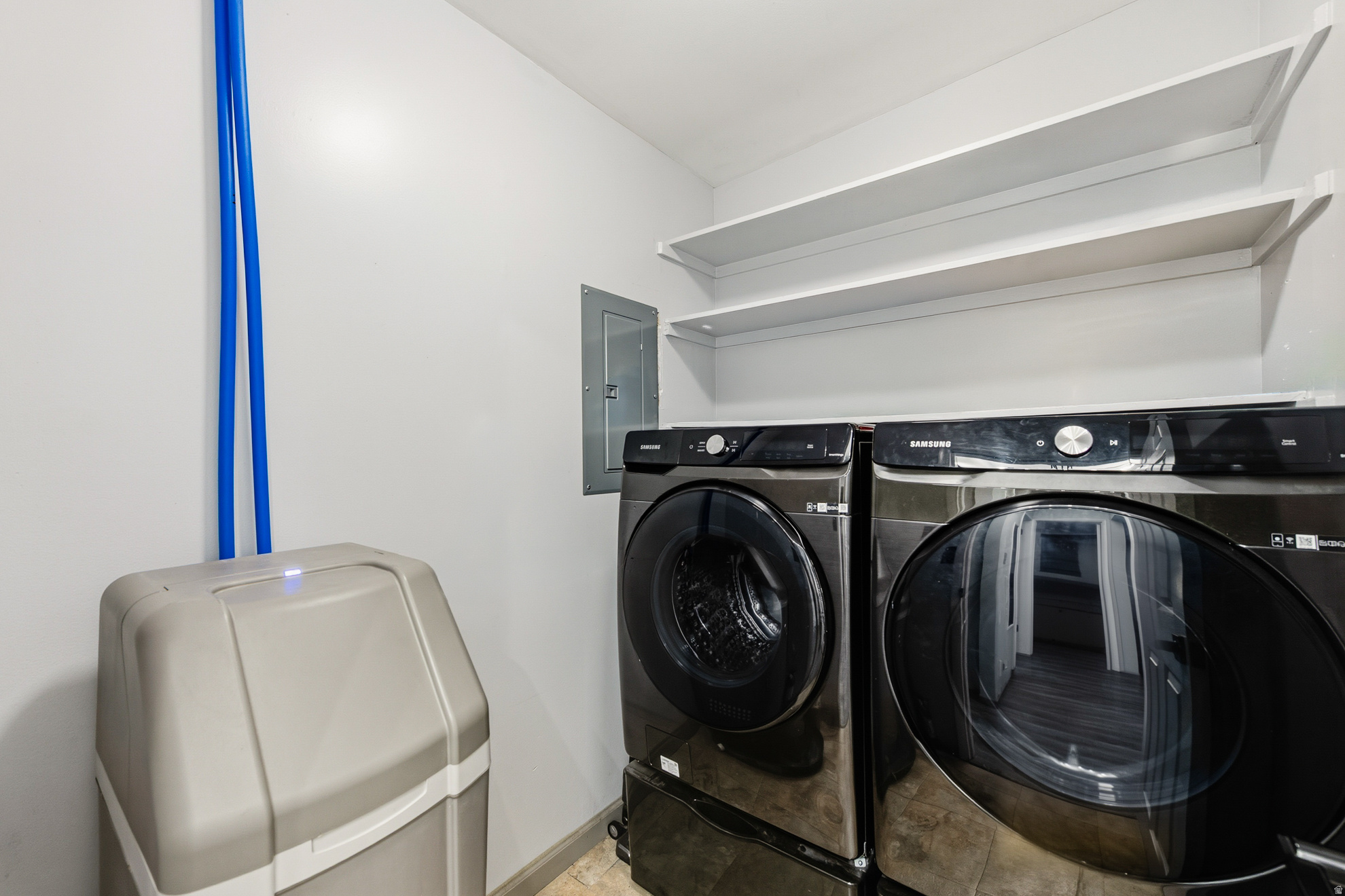 WHITE CITY NO 6 - Residential