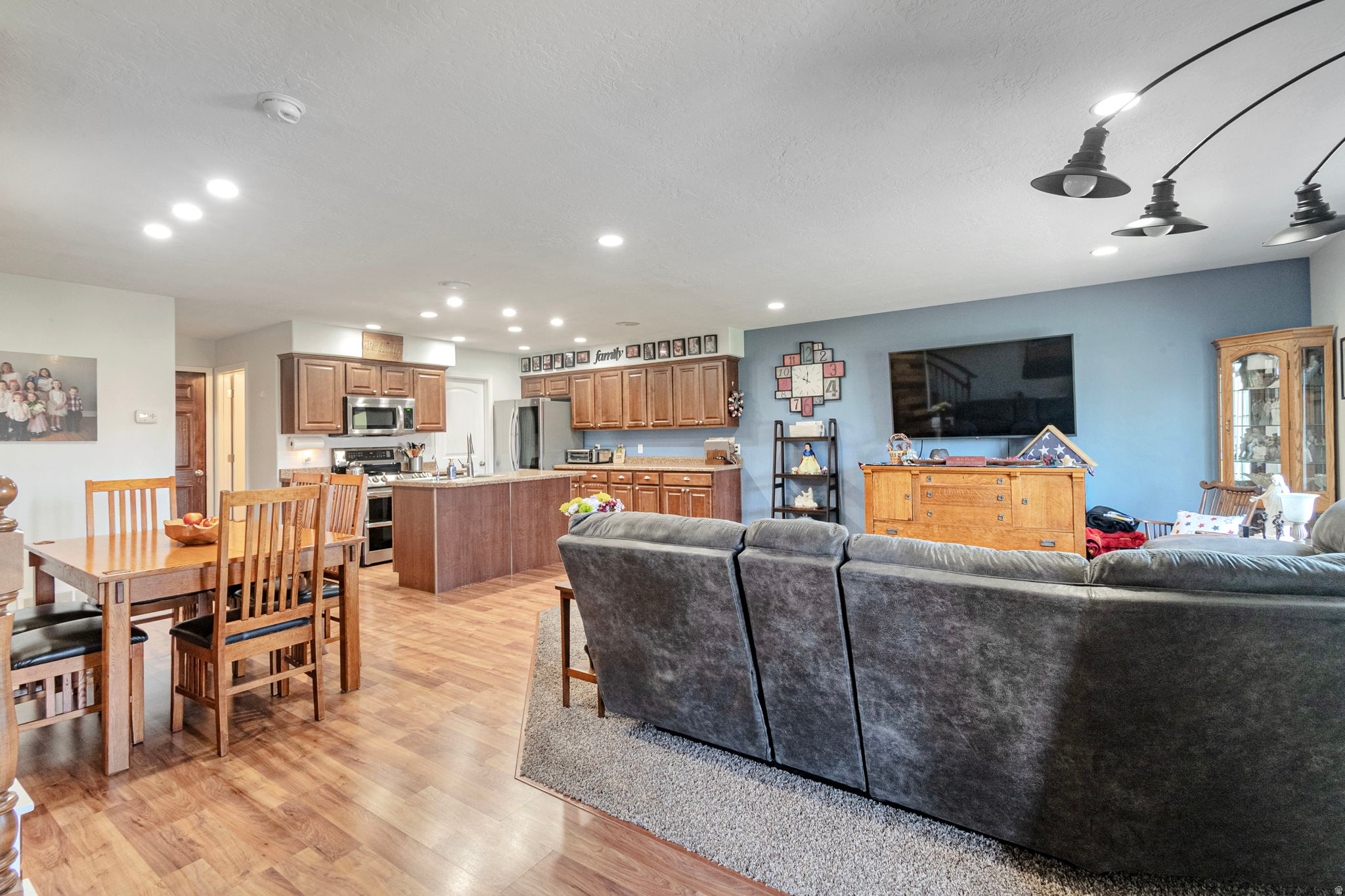 MAPLE MT TOWNHOUSES - Residential