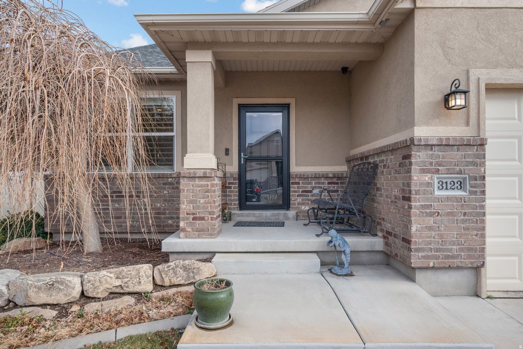 Photo of 3123 W WILD FLOWER LN, Lehi, UT 84048 (MLS # 2140765)
