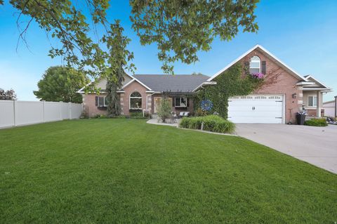 Homes For Sale - 853 N 800<br/> Cache County, Lewiston, UT 84320