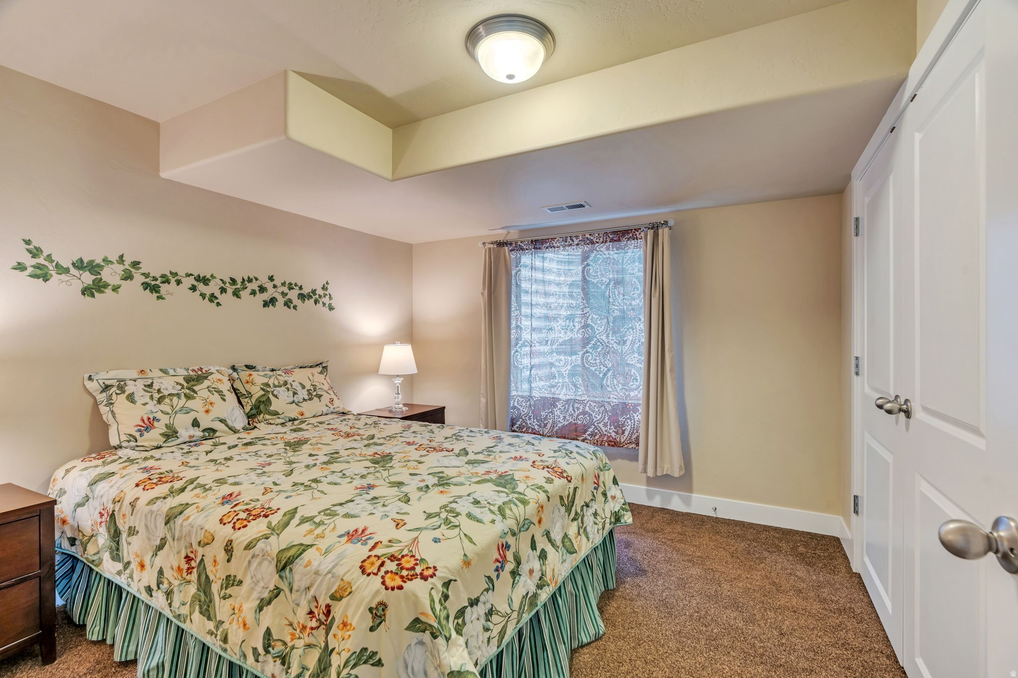 DAYBREAK - Residential