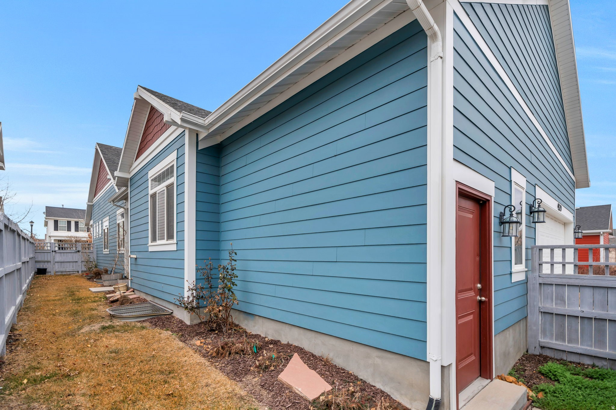 DAYBREAK - Residential