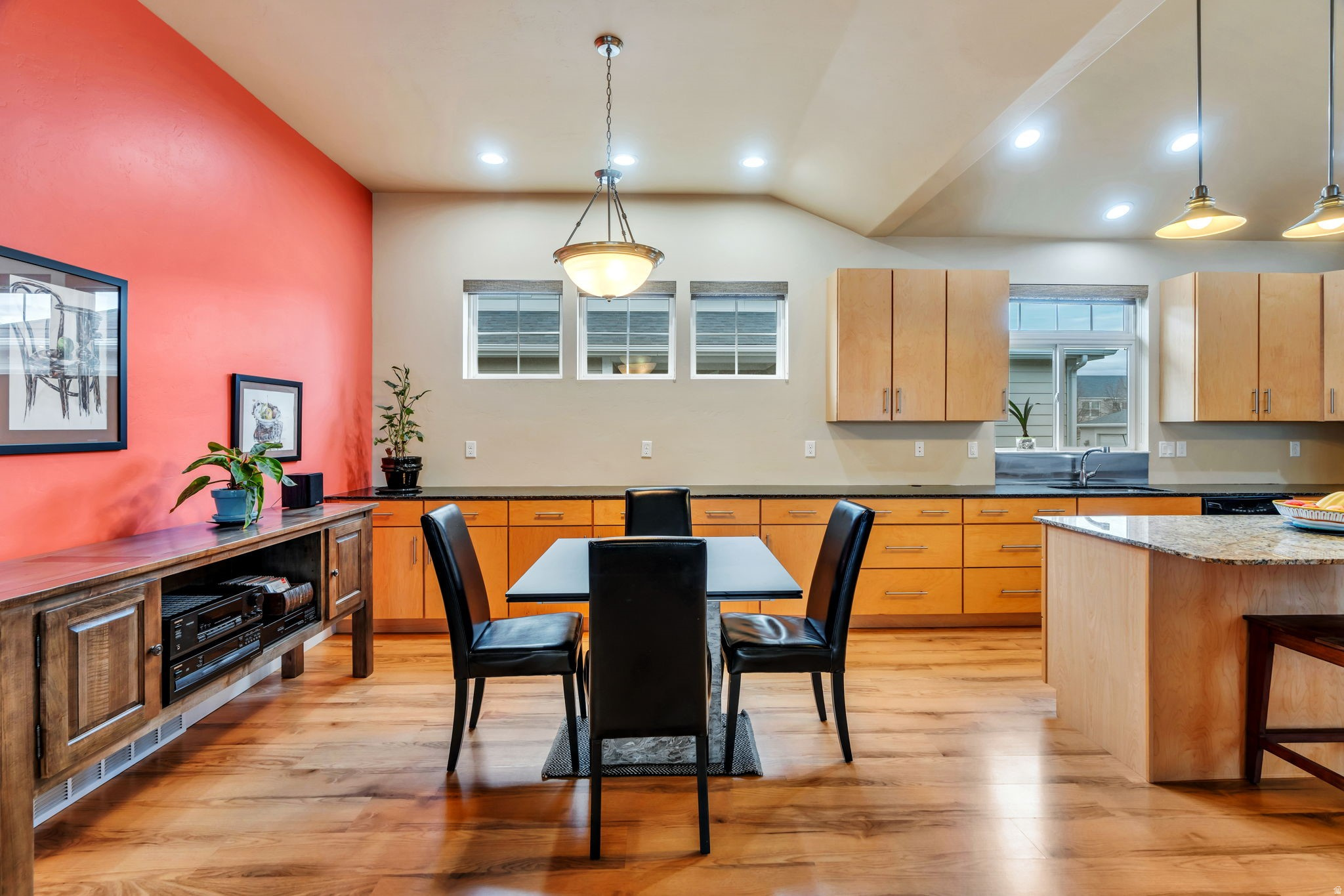 DAYBREAK - Residential