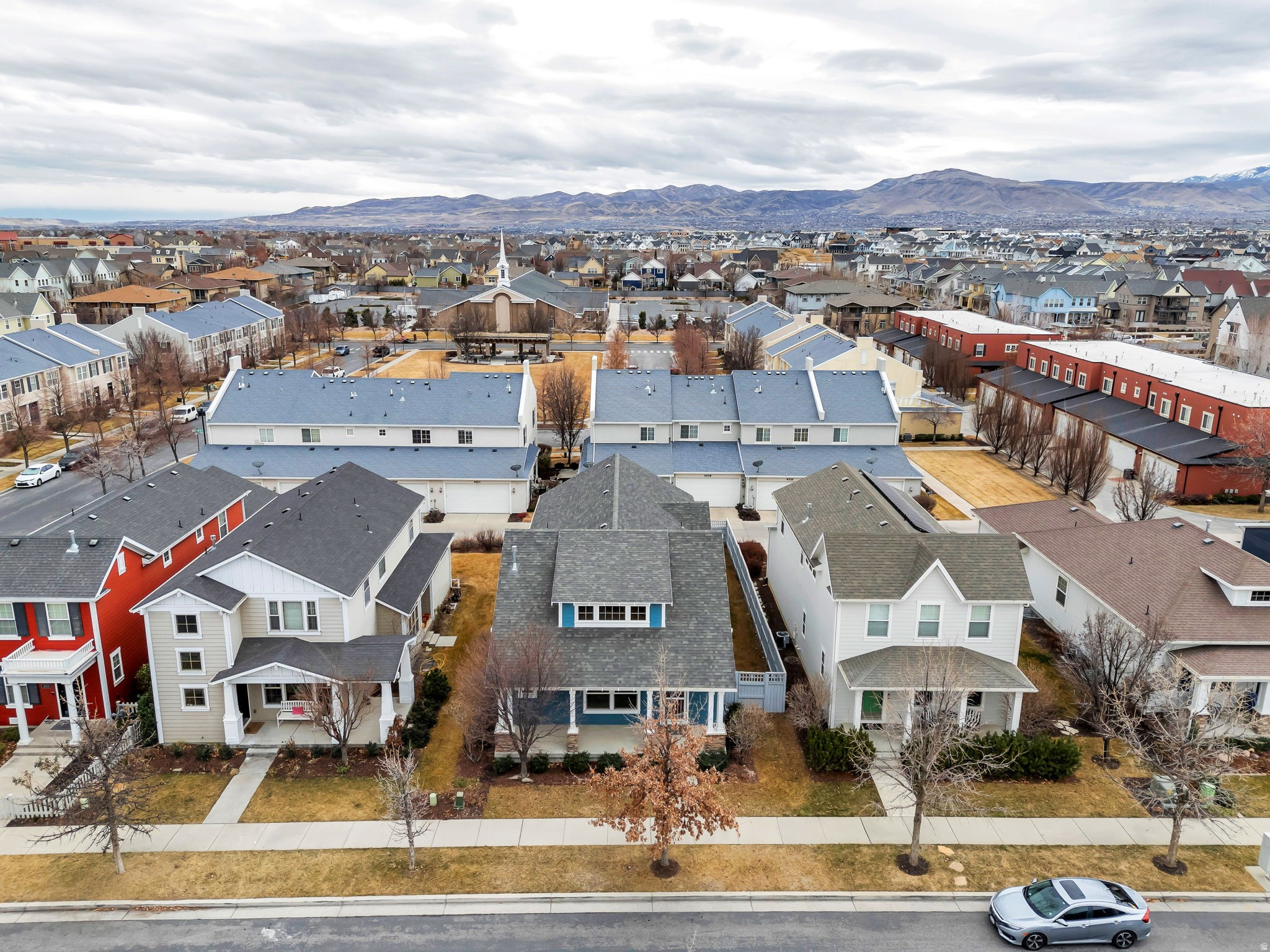 DAYBREAK - Residential