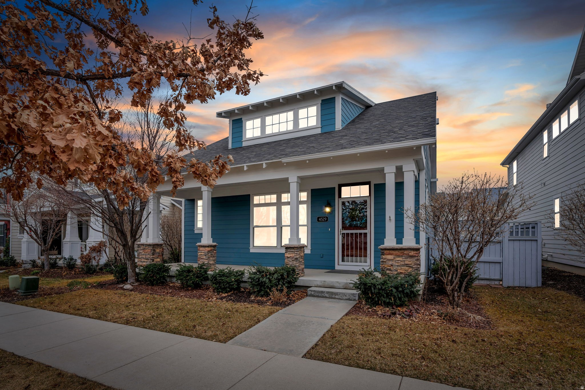 DAYBREAK - Residential