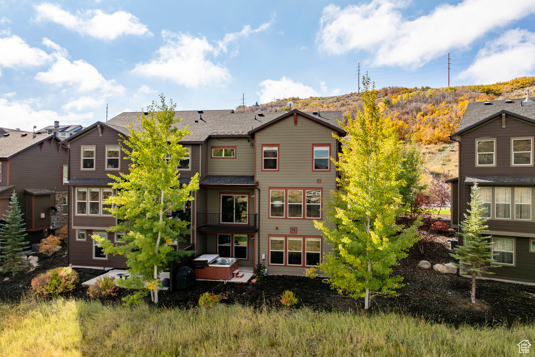 IROQUOIS - Residential