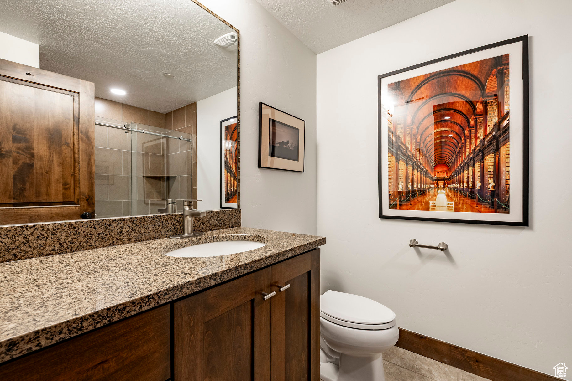 IROQUOIS - Residential