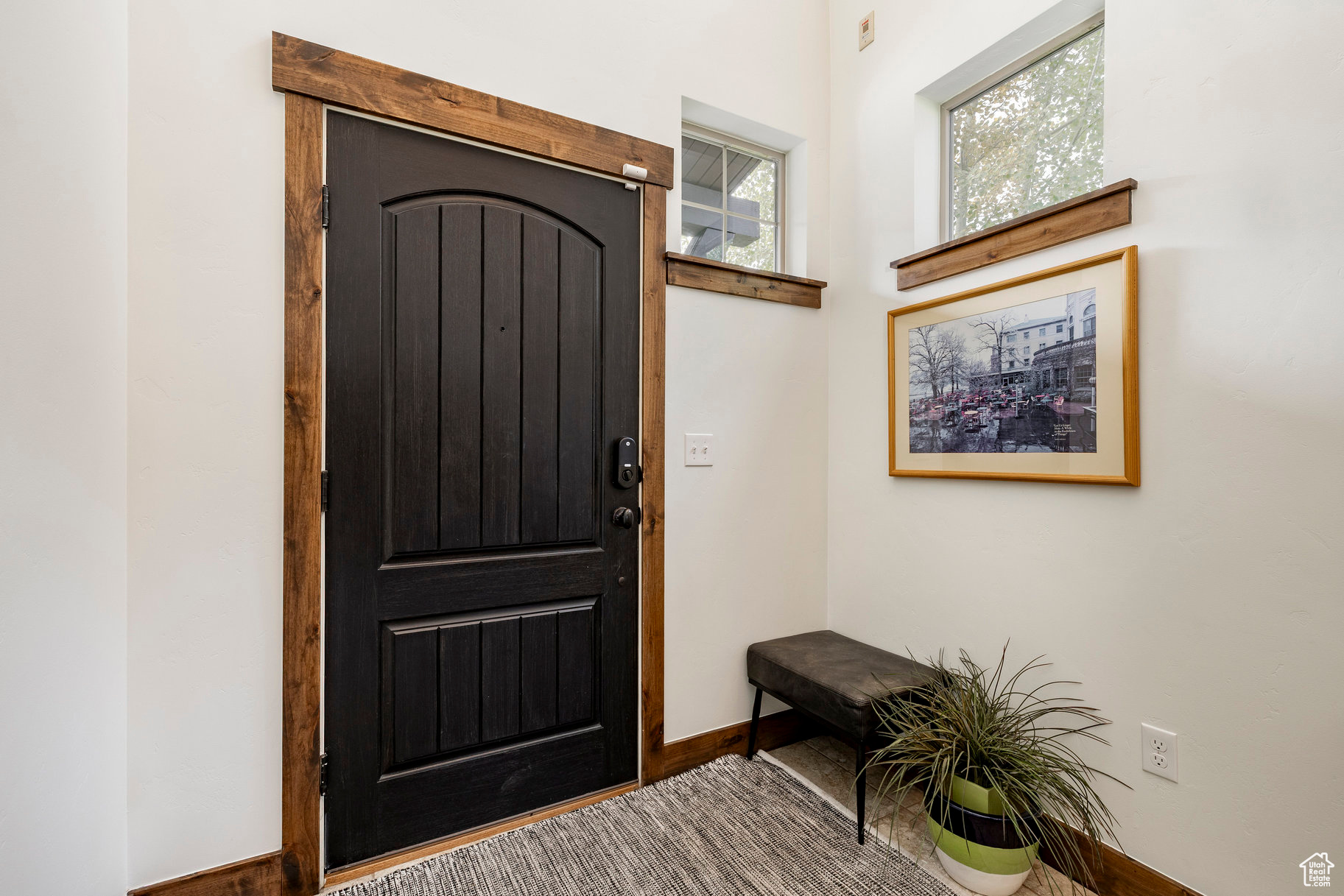 IROQUOIS - Residential