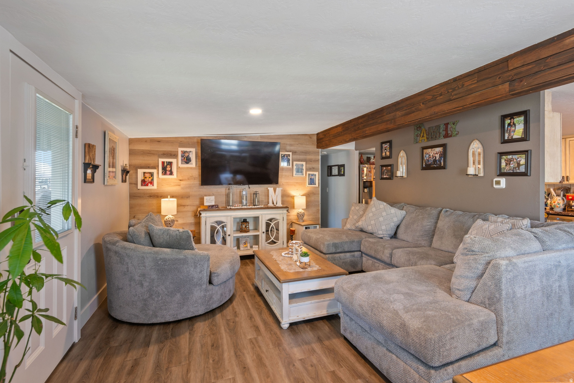 LAMPLIGHTER ESTATES - Residential