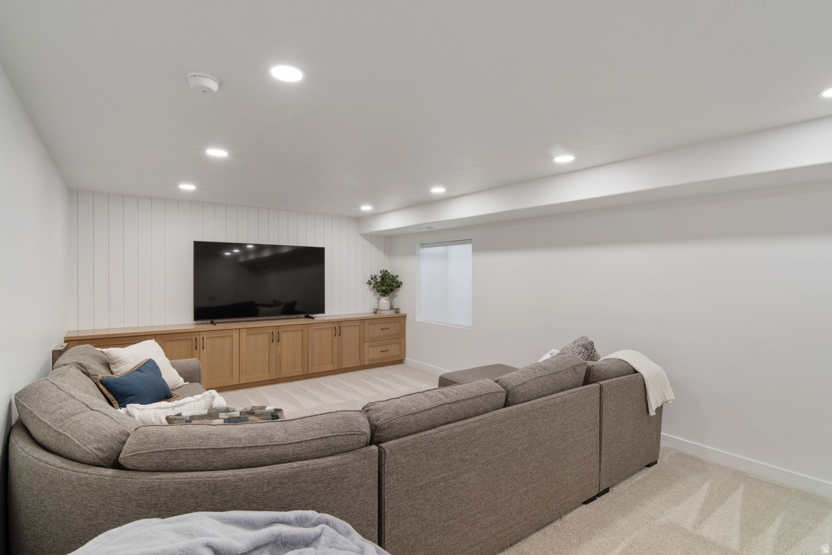 INDEPENCENCE AT THE - Residential