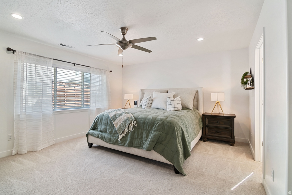 INDEPENCENCE AT THE - Residential