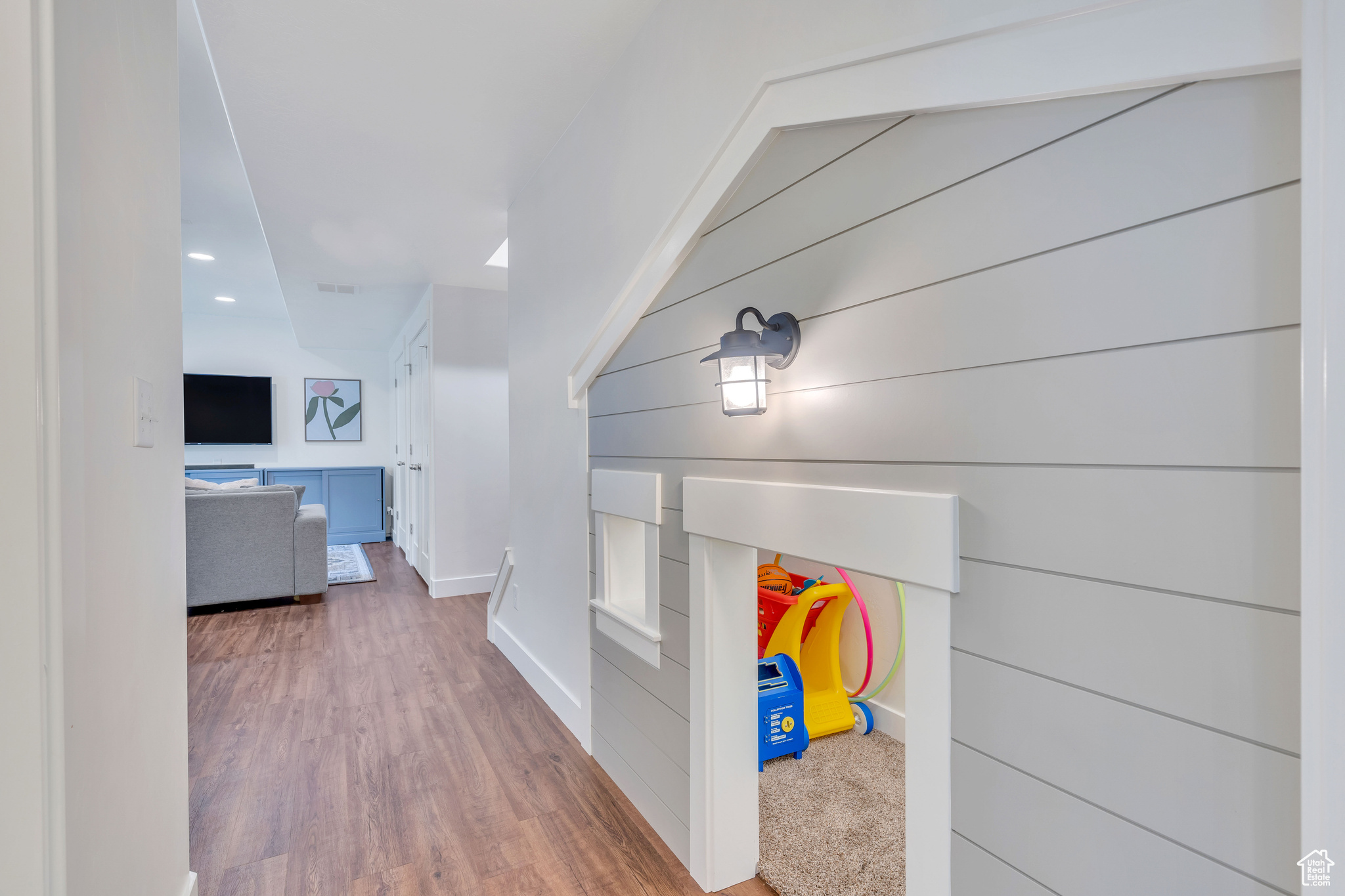 South Jordan, Utah 84095, United States, 7 Bedrooms Bedrooms, ,4 BathroomsBathrooms,Residential,Active,170876