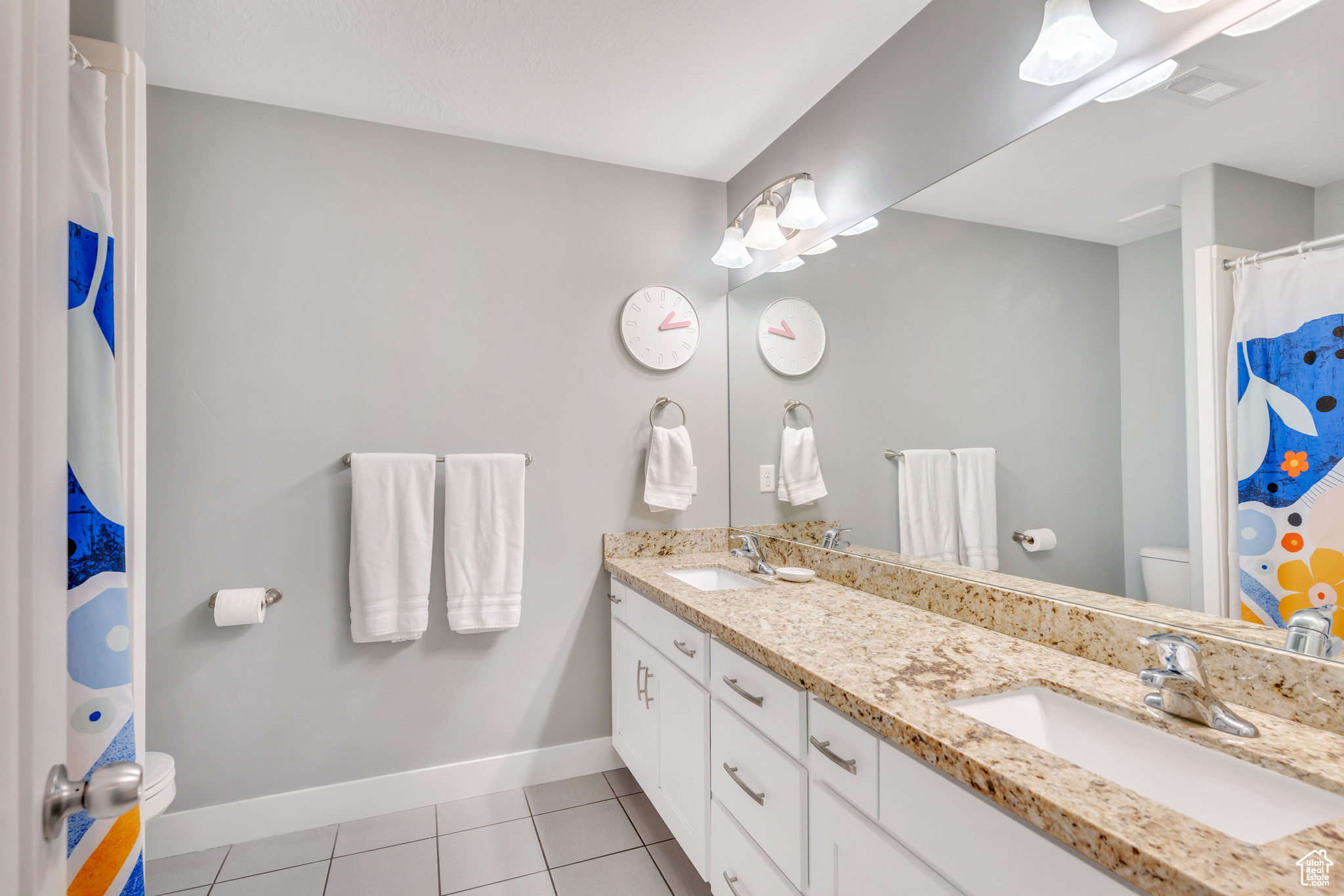 South Jordan, Utah 84095, United States, 7 Bedrooms Bedrooms, ,4 BathroomsBathrooms,Residential,Active,170876