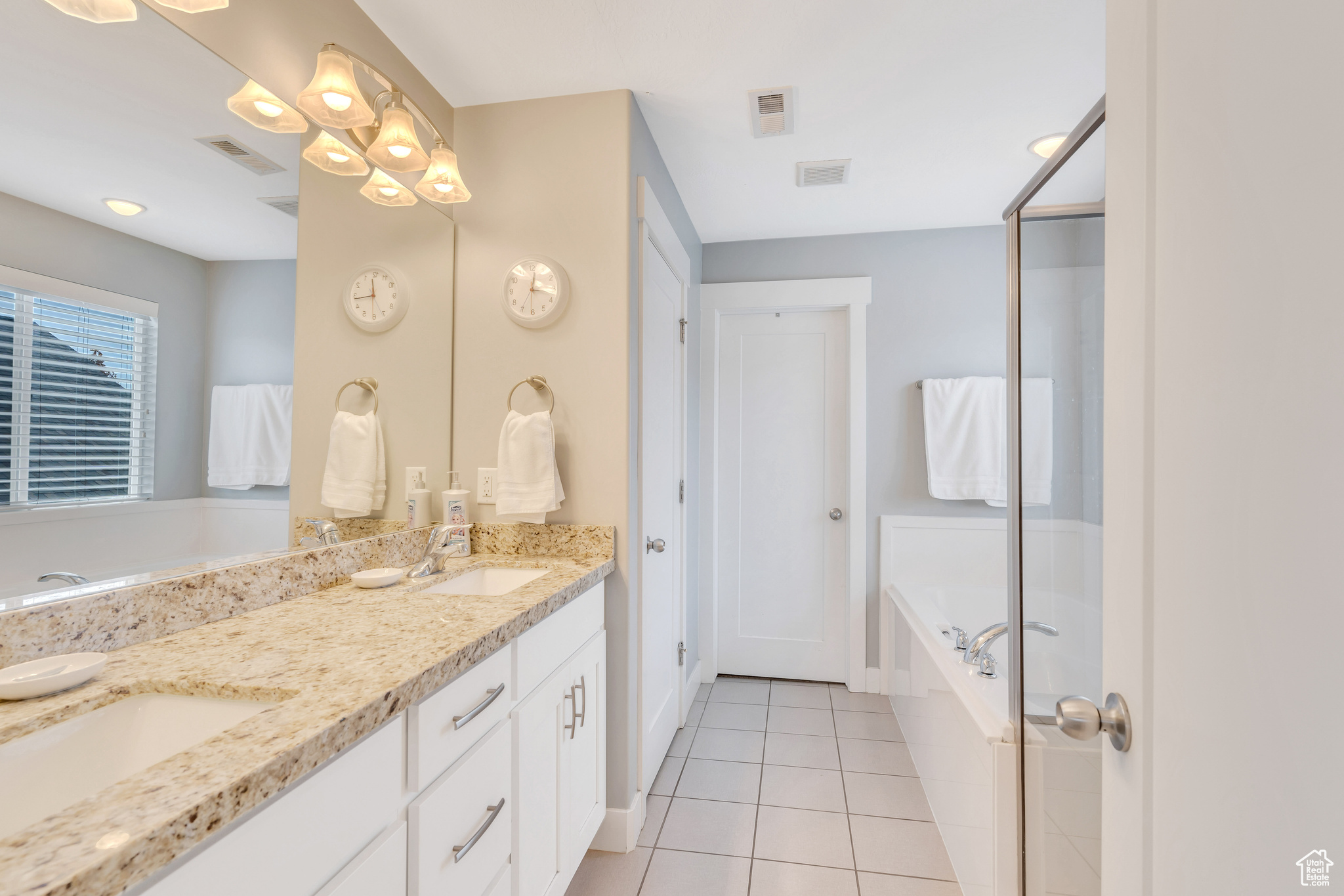 South Jordan, Utah 84095, United States, 7 Bedrooms Bedrooms, ,4 BathroomsBathrooms,Residential,Active,170876