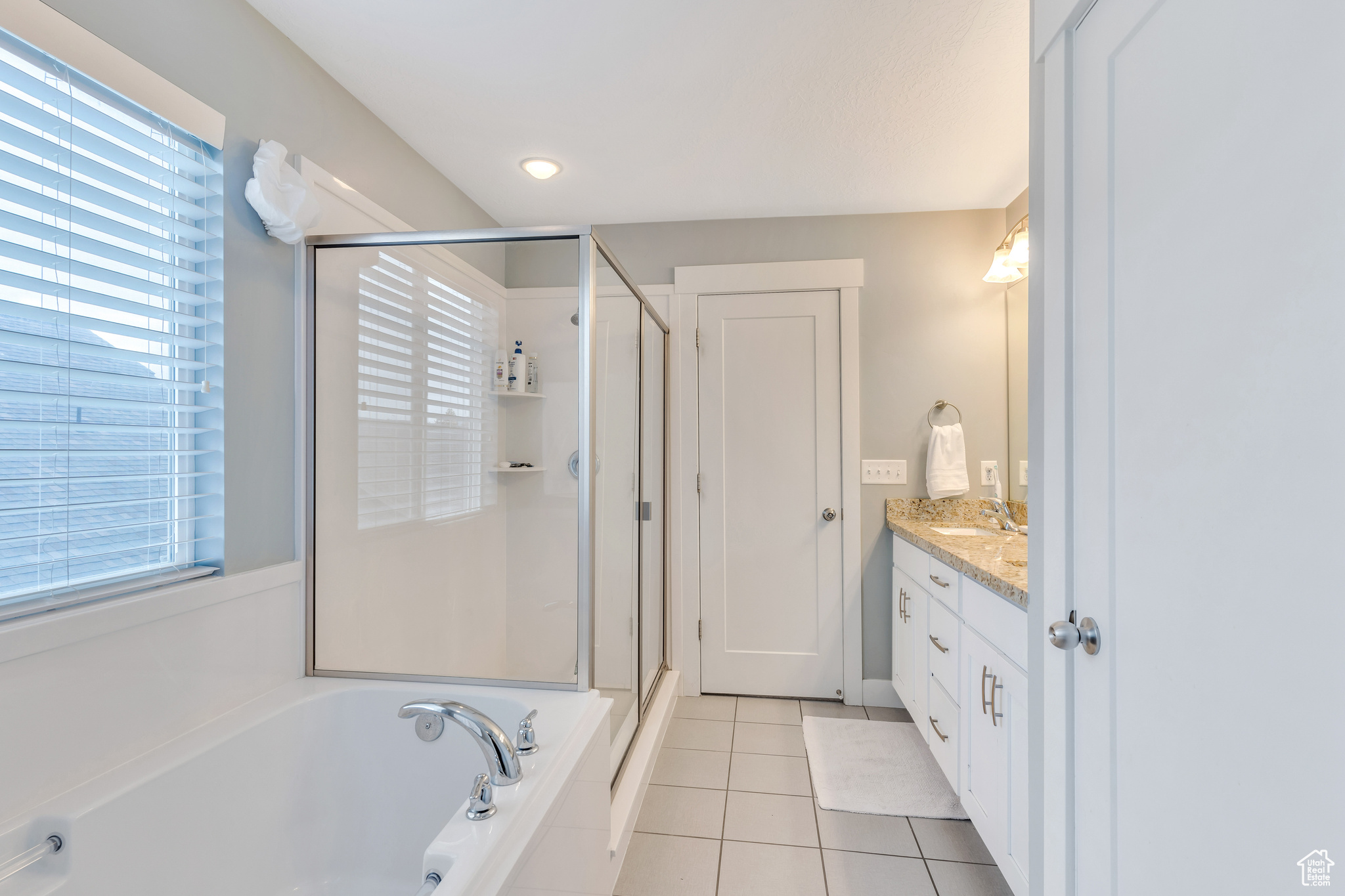 South Jordan, Utah 84095, United States, 7 Bedrooms Bedrooms, ,4 BathroomsBathrooms,Residential,Active,170876