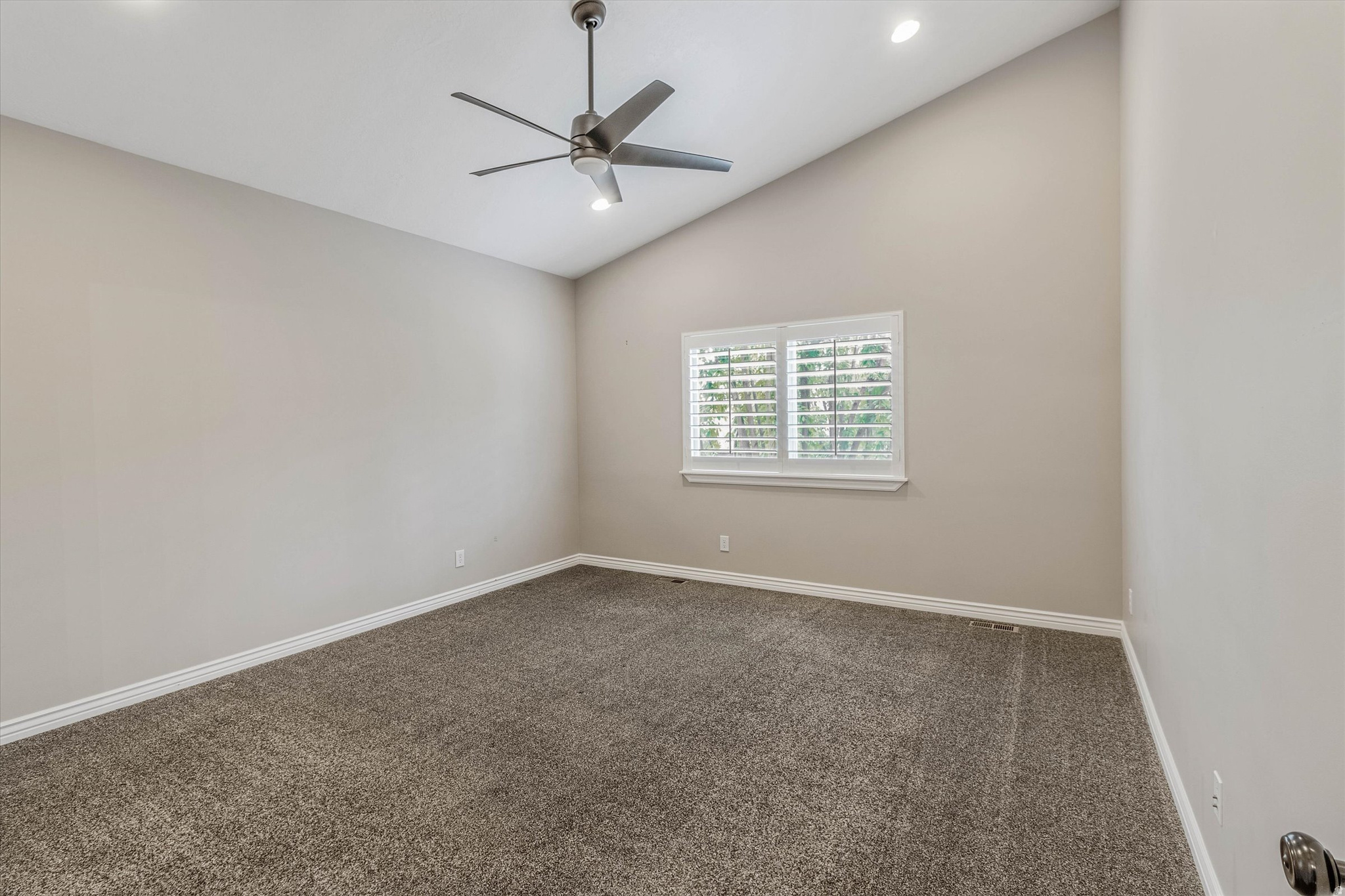 STERLING VILLAS - Residential
