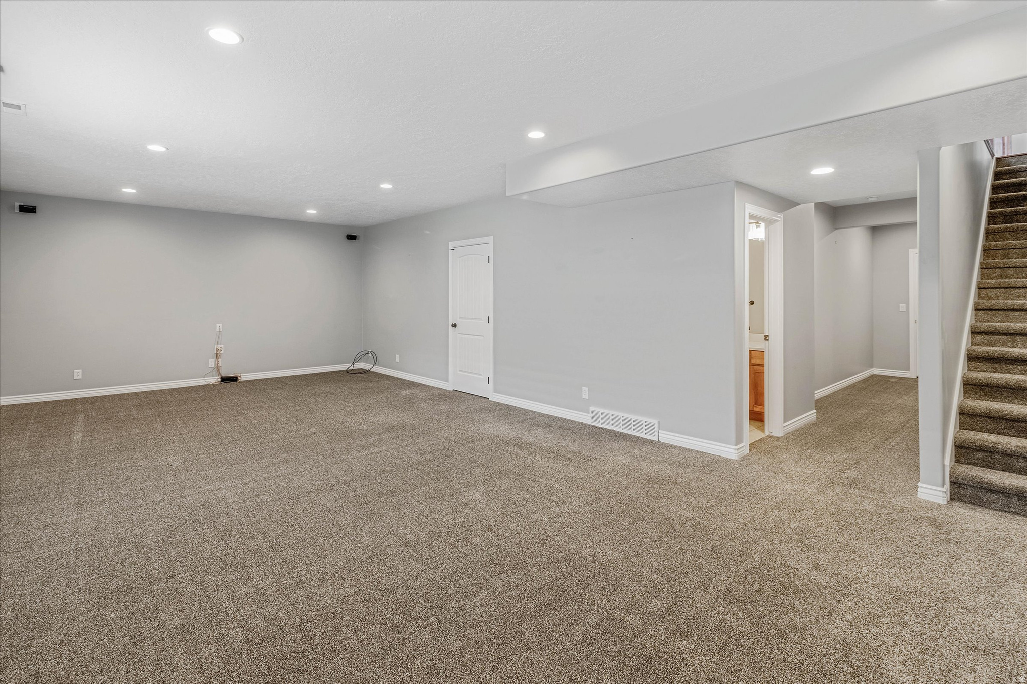 STERLING VILLAS - Residential