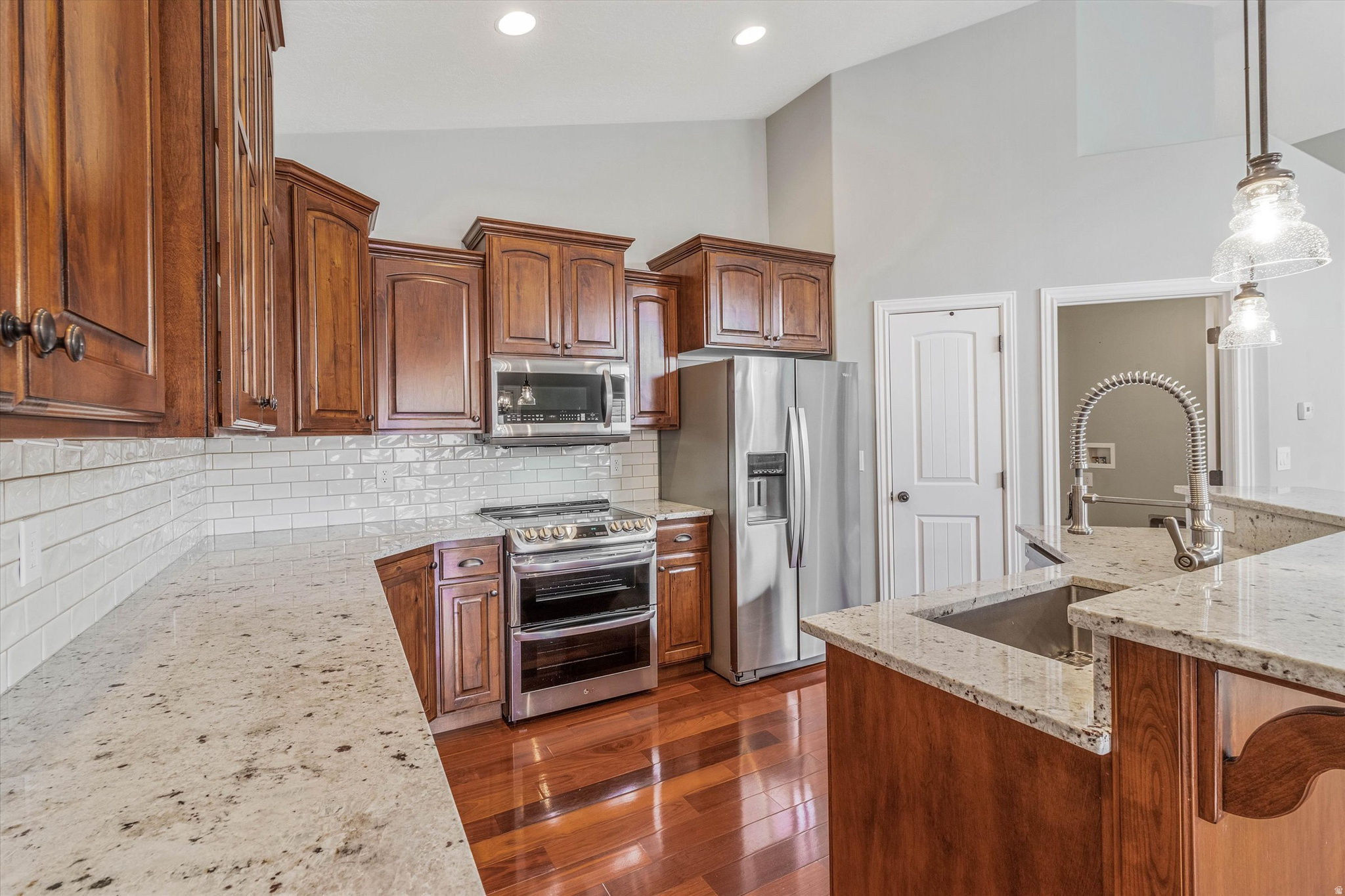 STERLING VILLAS - Residential