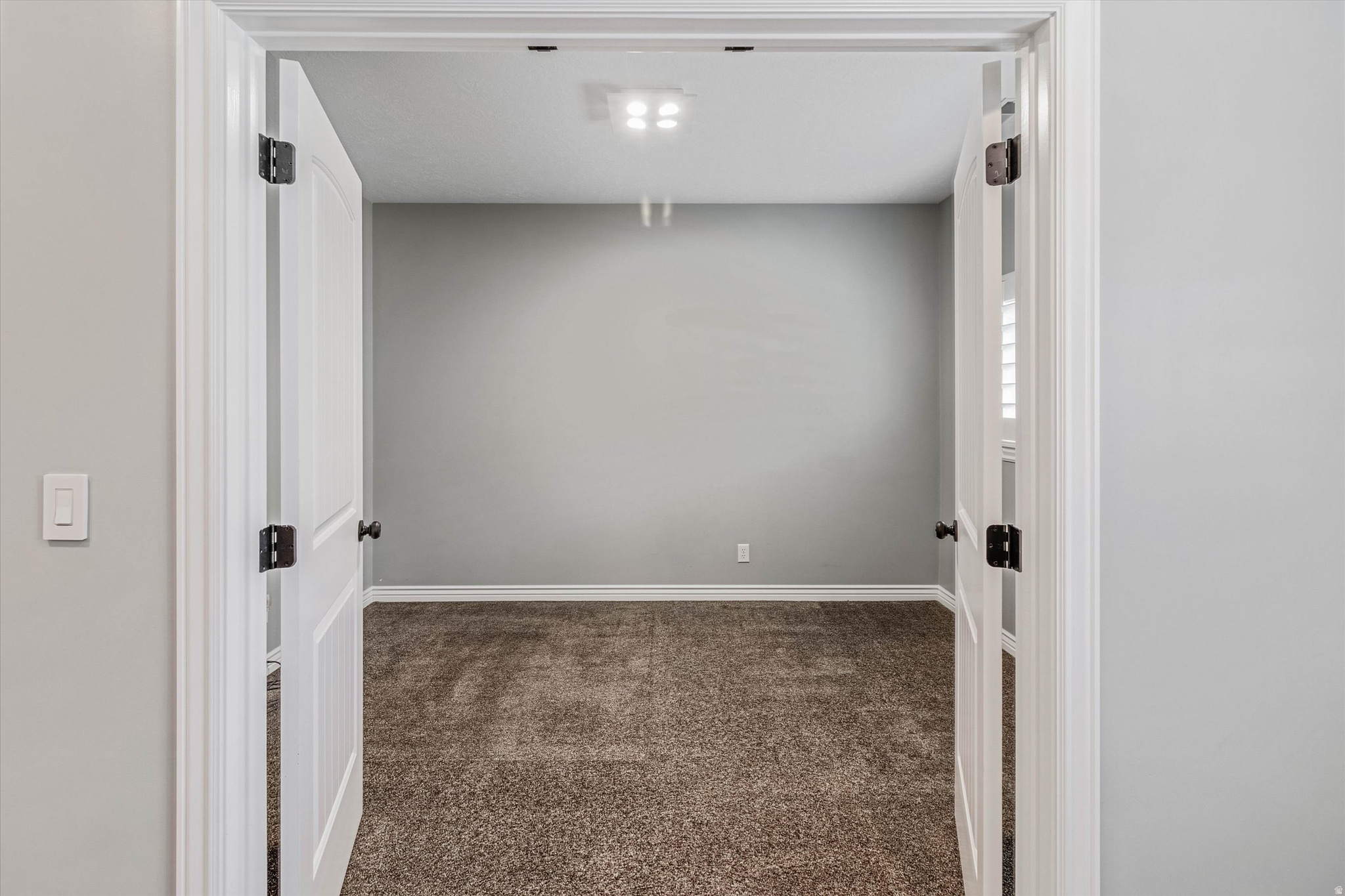 STERLING VILLAS - Residential
