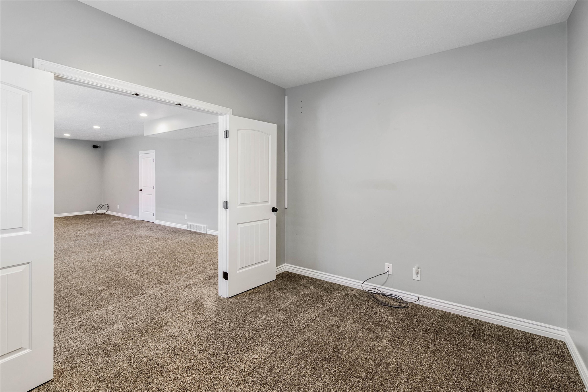 STERLING VILLAS - Residential
