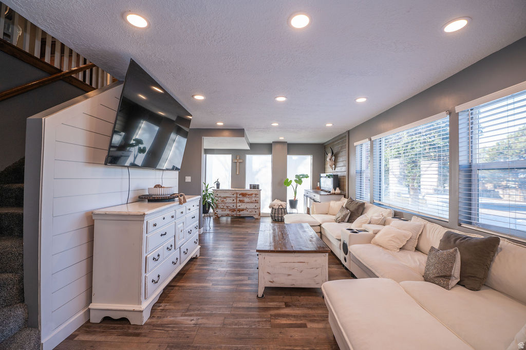 WILLOWBROOK SUBDIVIS - Residential