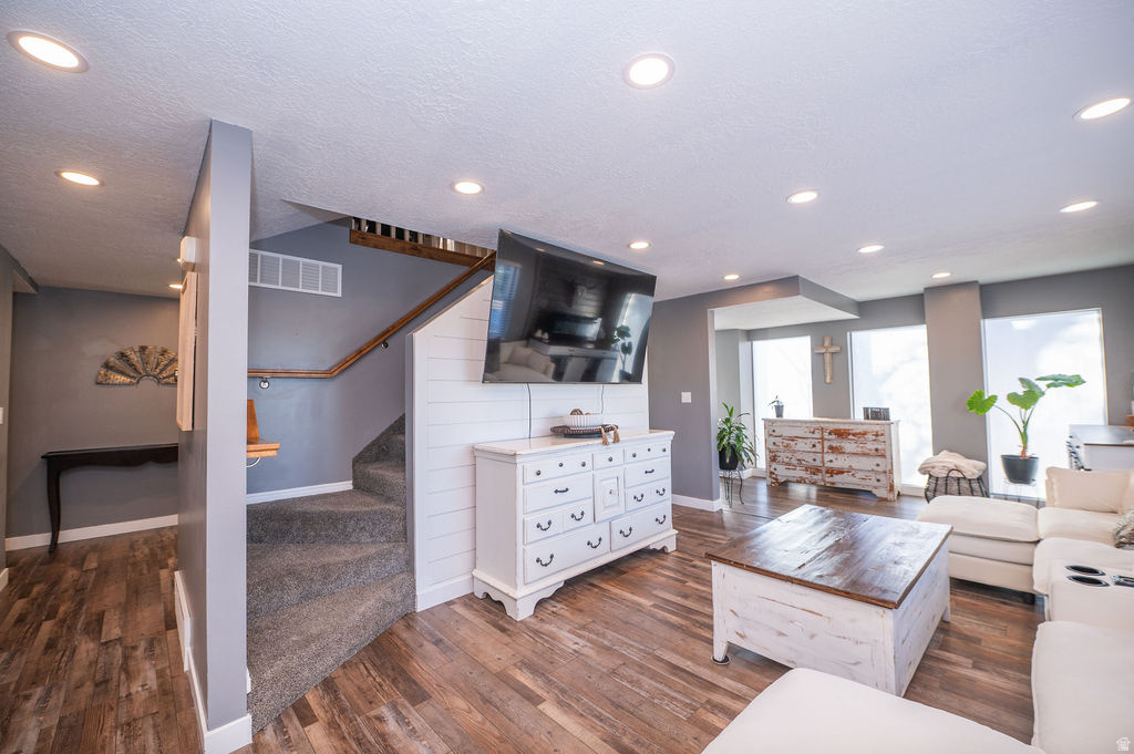 WILLOWBROOK SUBDIVIS - Residential