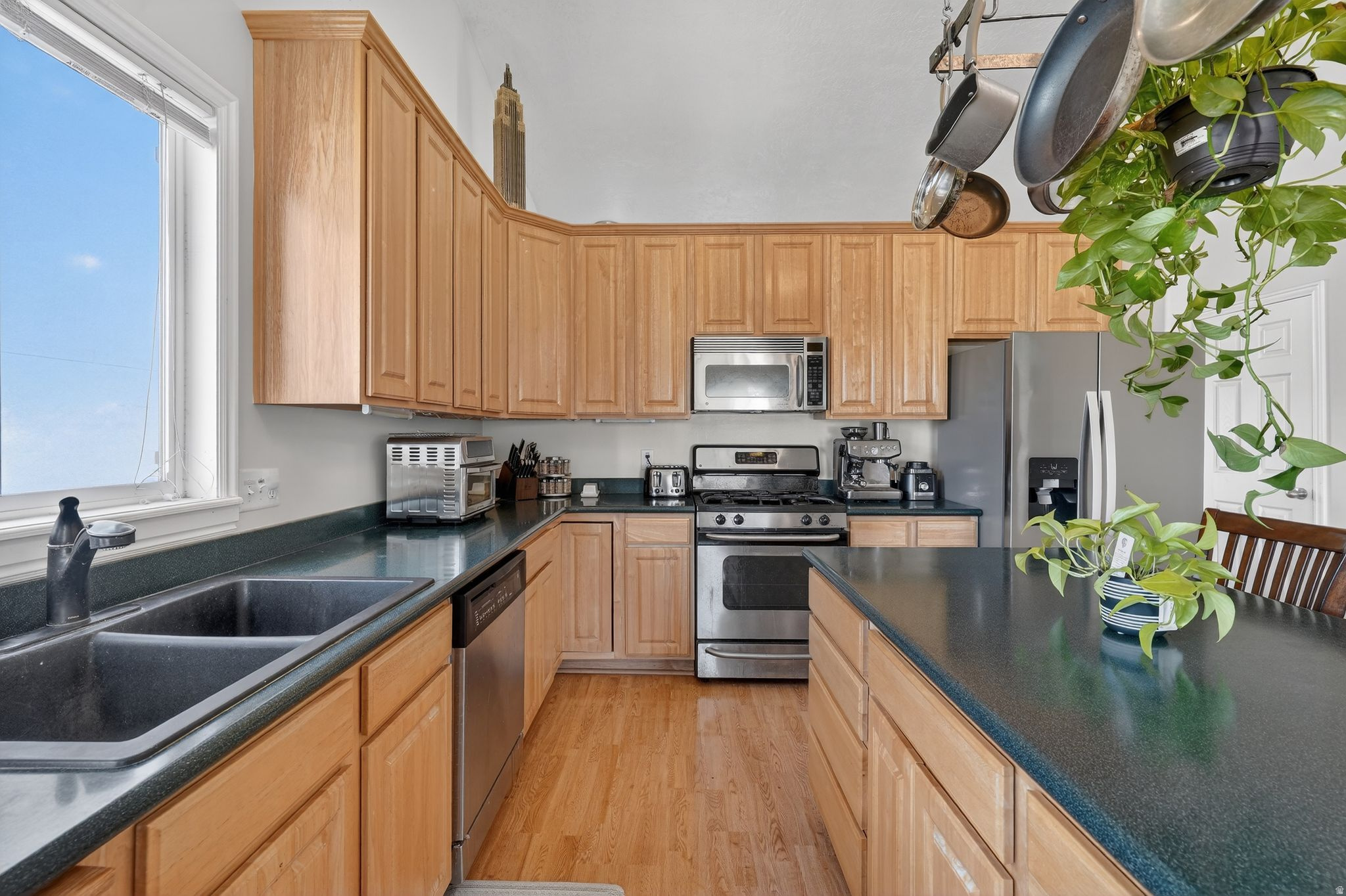 PHEASANT POINTE - Residential