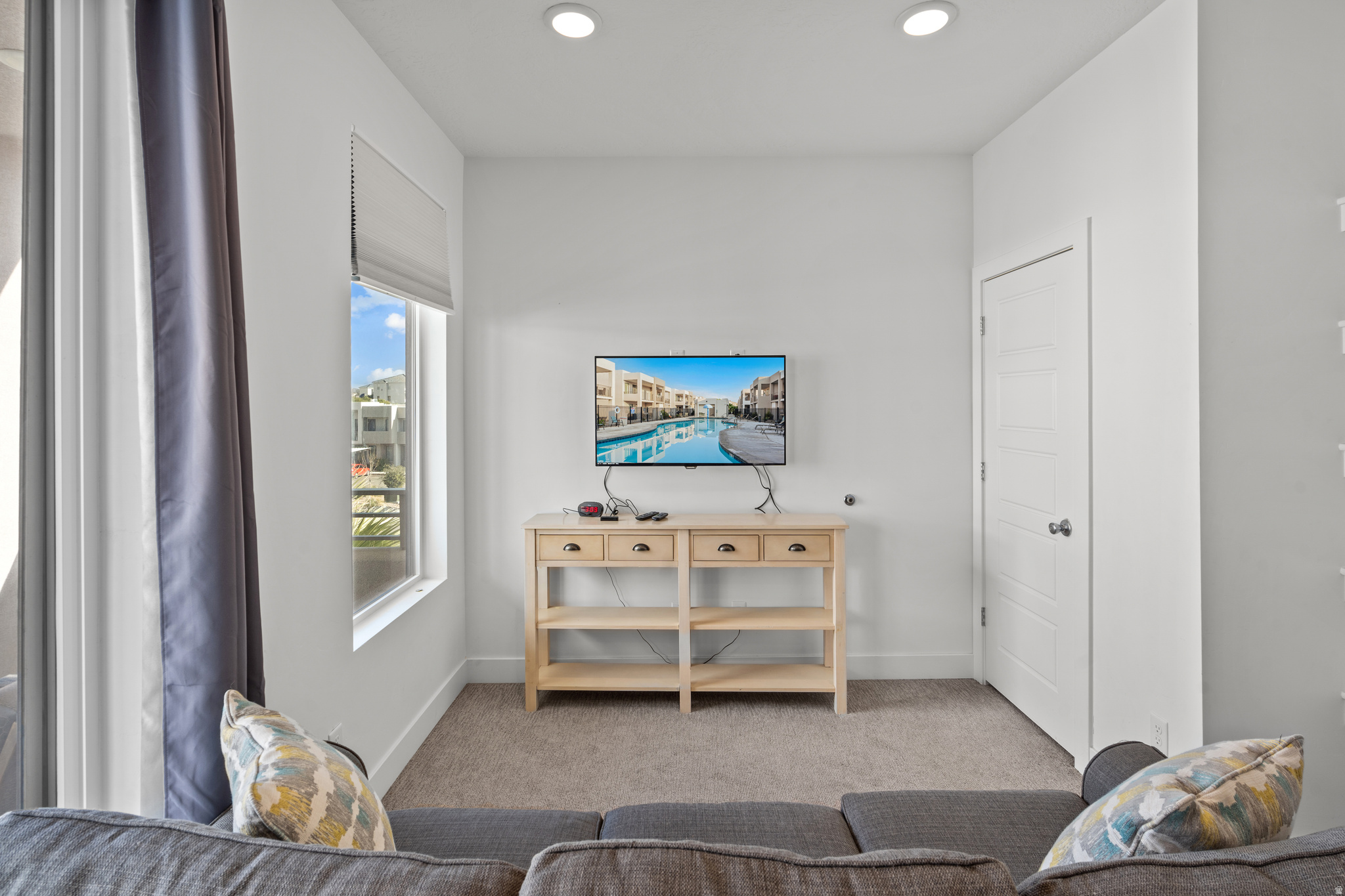 LOFTS AT GREEN VALLEY - Residential