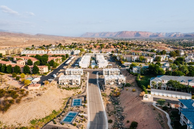 LOFTS AT GREEN VALLEY - Residential