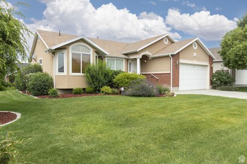 Tiny photo for 2205 N 600 E, North Ogden, UT 84414 (MLS # 2114294)