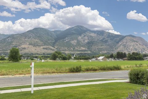 Tiny photo for 2205 N 600 E, North Ogden, UT 84414 (MLS # 2114294)