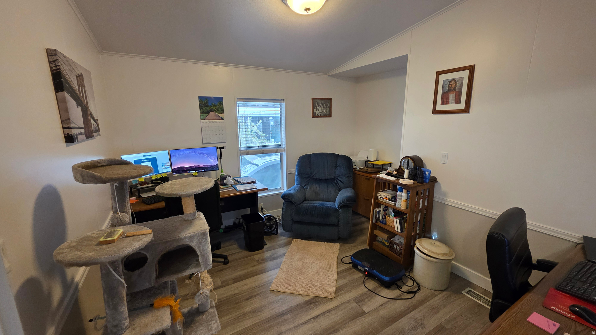 CRESCENTWOOD - Residential