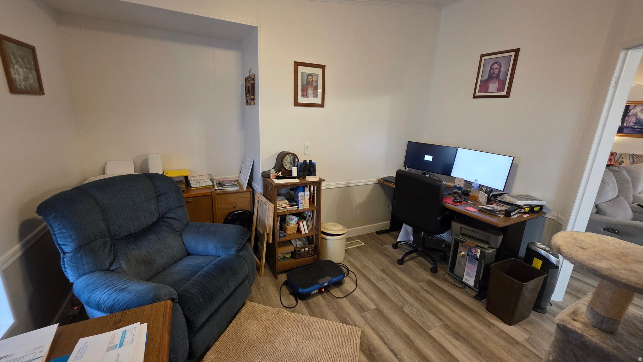 CRESCENTWOOD - Residential