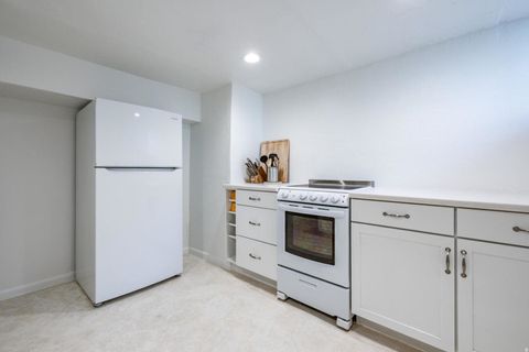 Tiny photo for 143 S 400 E, Salt Lake City, UT 84111 (MLS # 2147247)