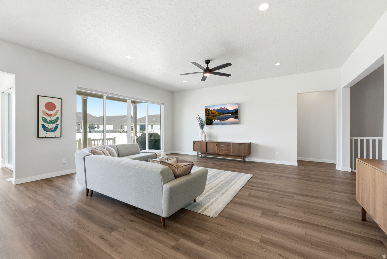 SPRINGS VILLAGE AT WANDER - Residential