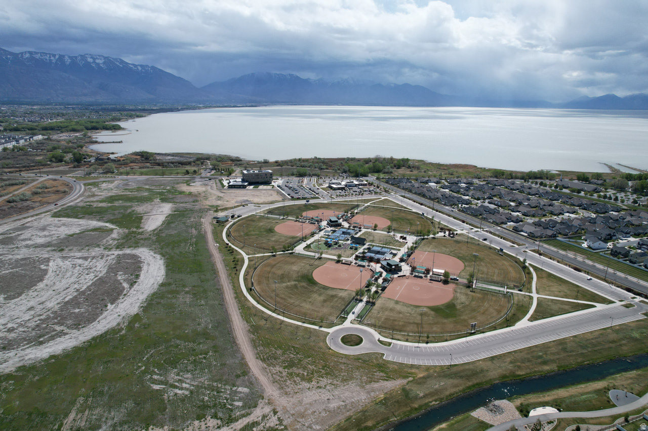 SPRINGS VILLAGE AT WANDER - Residential