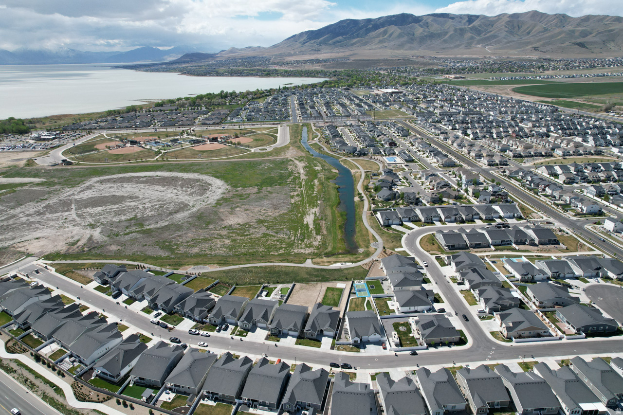 SPRINGS VILLAGE AT WANDER - Residential