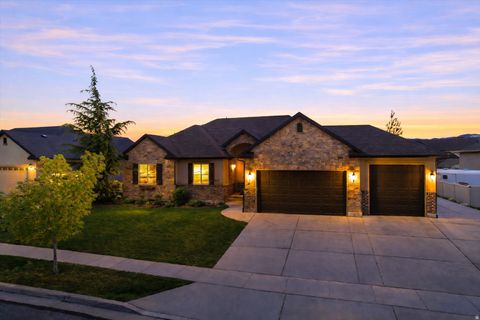 Photo of 977 W WHITE WULFF DR, Bluffdale, UT 84065 (MLS # 2150000)