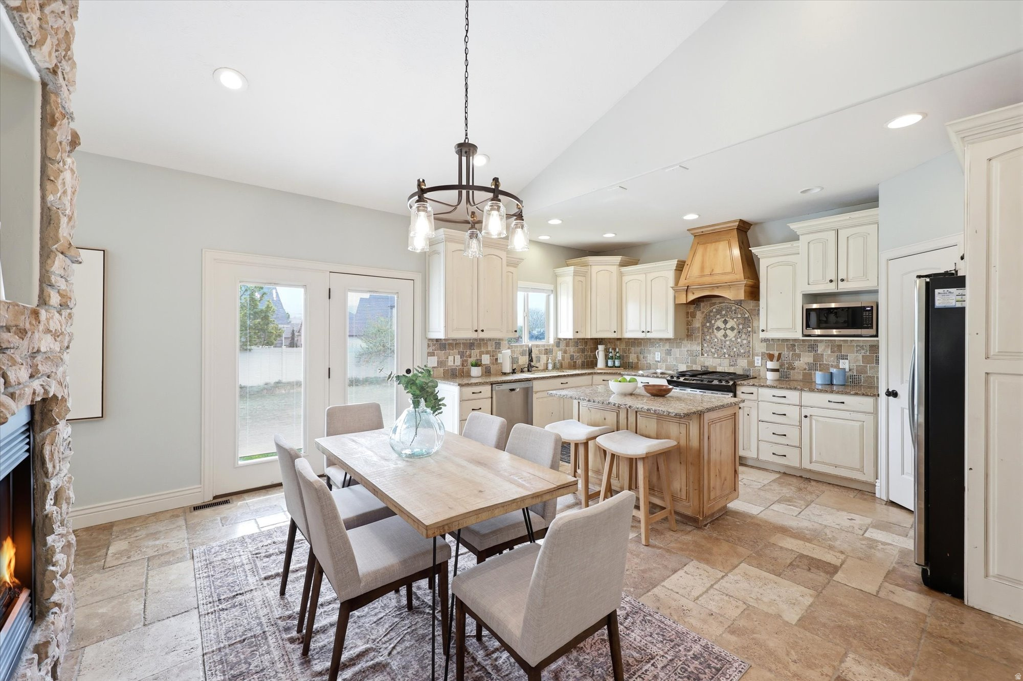 SPRING VIEW FARMS - Residential