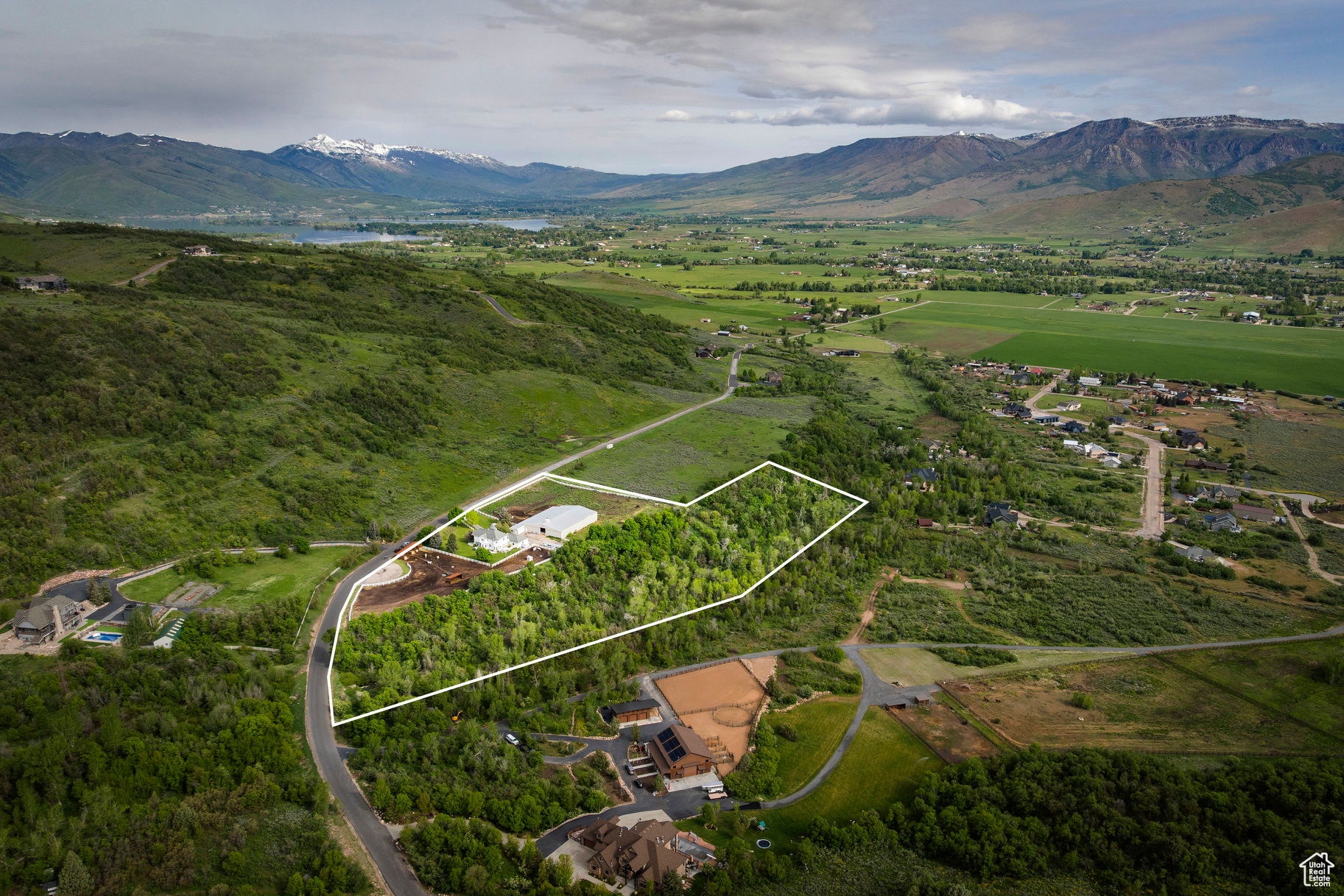 2334 S Falcon Way, Huntsville, Utah image 50