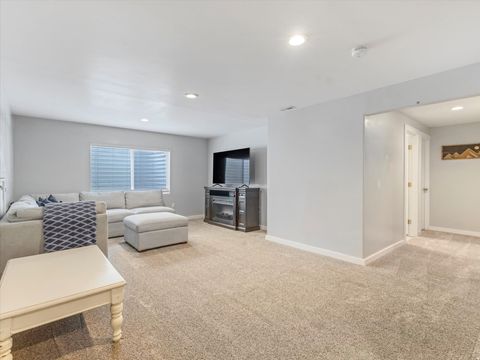 Tiny photo for 10268 S SILVER MINE RD, South Jordan, UT 84009 (MLS # 2141640)